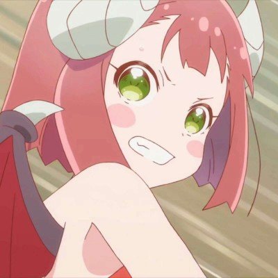 女子人肉占车位被司机强行顶开